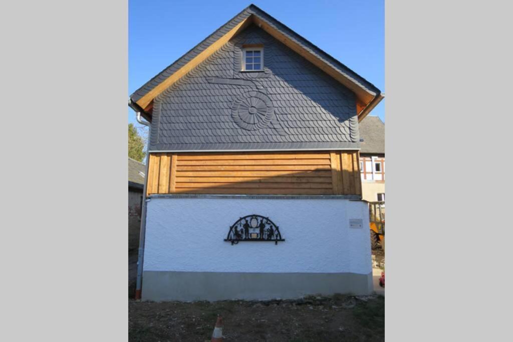 Mothsgut - Moderne Ferienwohnung Auf Dem Bauernhof Im Erzgebirge Oelsnitz  Bagian luar foto